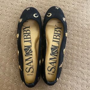 Women’s flats very unique!